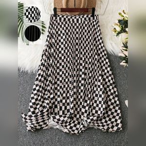 SHEIN LUNE Plus Checkerboard Print Pleated Skirt